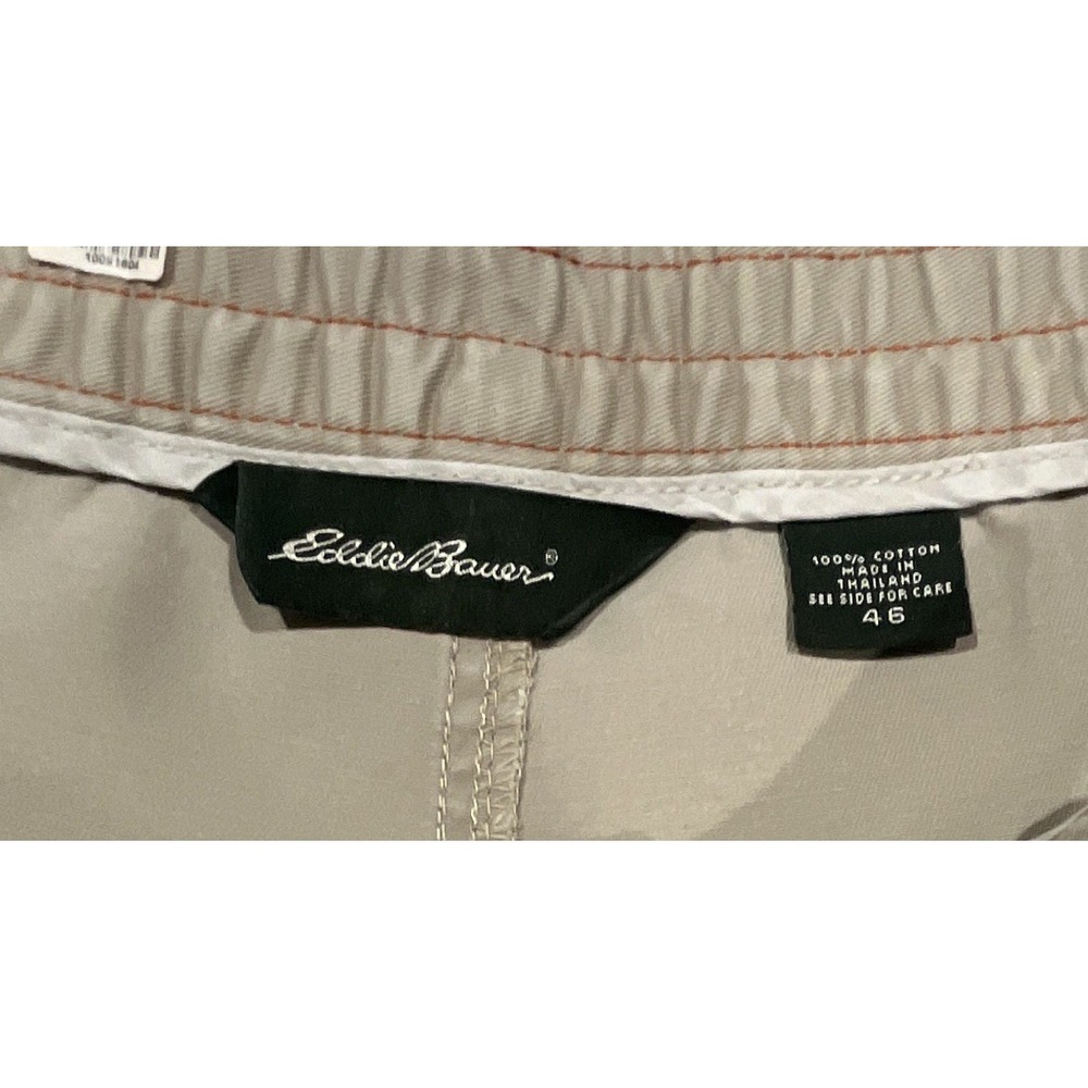 Eddie Bauer Mens Pleated Chino Shorts Khaki Tan Cotton Elastic Waist Size 46 - Picture 5 of 6